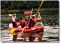 Raft2_small.jpg (14780 bytes)