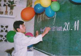 khanh_2_small.jpg (9540 bytes)