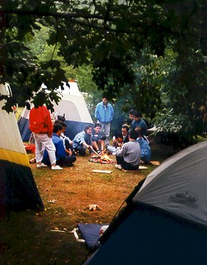 tent.jpg (36686 bytes)